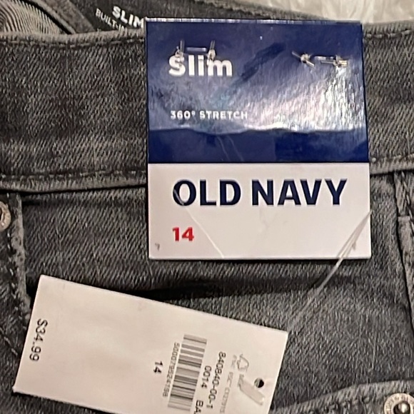 Old Navy High-Waisted O.G. Straight Built-In 360 Stretch Jeans - Picture 8 of 8